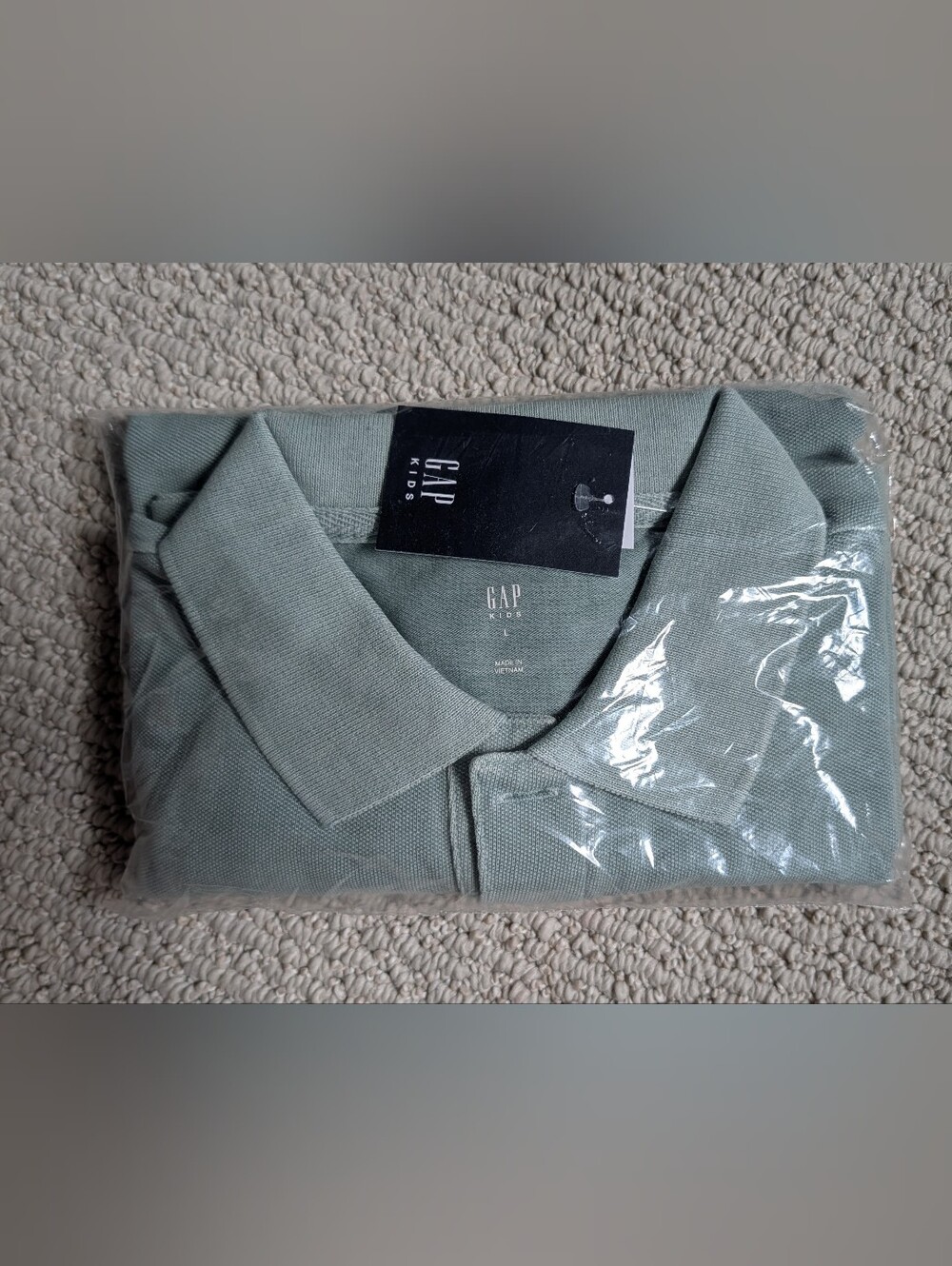 GAP Polo Shirt in Light Sage Green